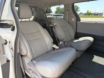 2018 Toyota Sienna XLE 8 Passenger