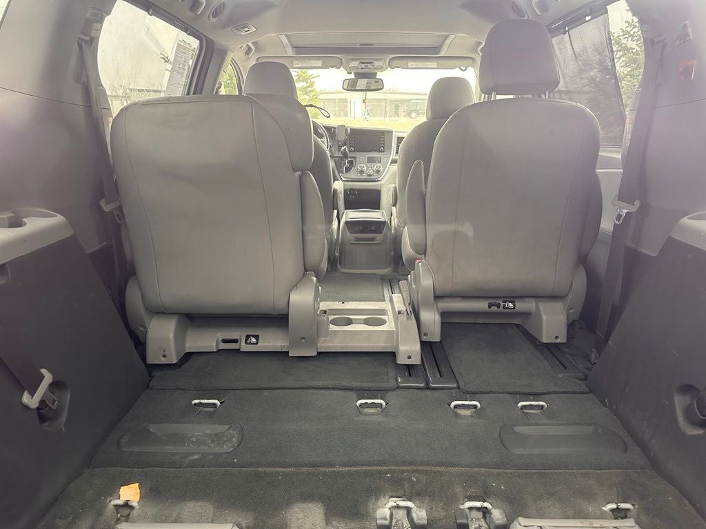 2018 Toyota Sienna XLE 8 Passenger