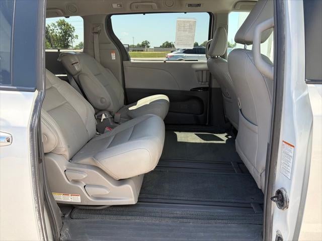 2018 Toyota Sienna XLE 8 Passenger