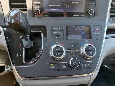 2018 Toyota Sienna XLE 8 Passenger