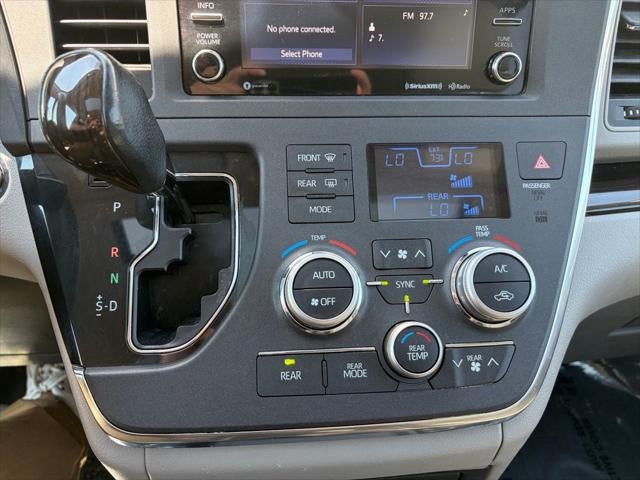 2018 Toyota Sienna XLE 8 Passenger