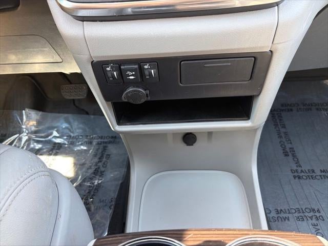 2018 Toyota Sienna XLE 8 Passenger
