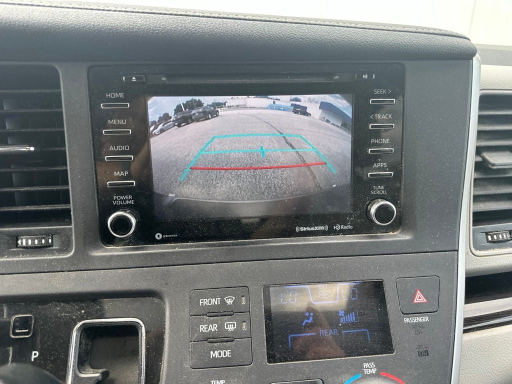 2020 Toyota Sienna XLE Premium 8 Passenger