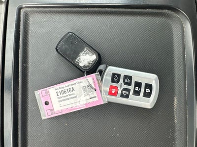 2020 Toyota Sienna XLE Premium 8 Passenger