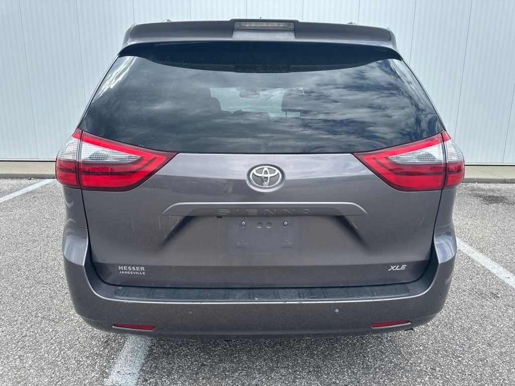 2020 Toyota Sienna XLE Premium 8 Passenger