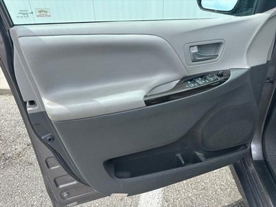 2020 Toyota Sienna XLE Premium 8 Passenger