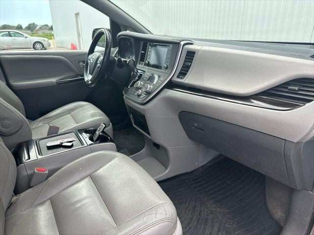 2020 Toyota Sienna XLE Premium 8 Passenger