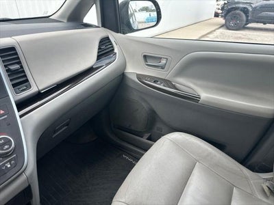 2020 Toyota Sienna XLE Premium 8 Passenger