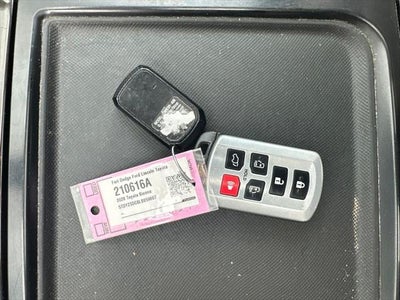 2020 Toyota Sienna XLE Premium 8 Passenger