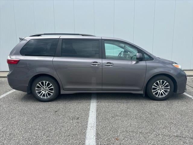 2020 Toyota Sienna XLE Premium 8 Passenger