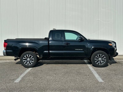 2017 Toyota Tacoma SR5