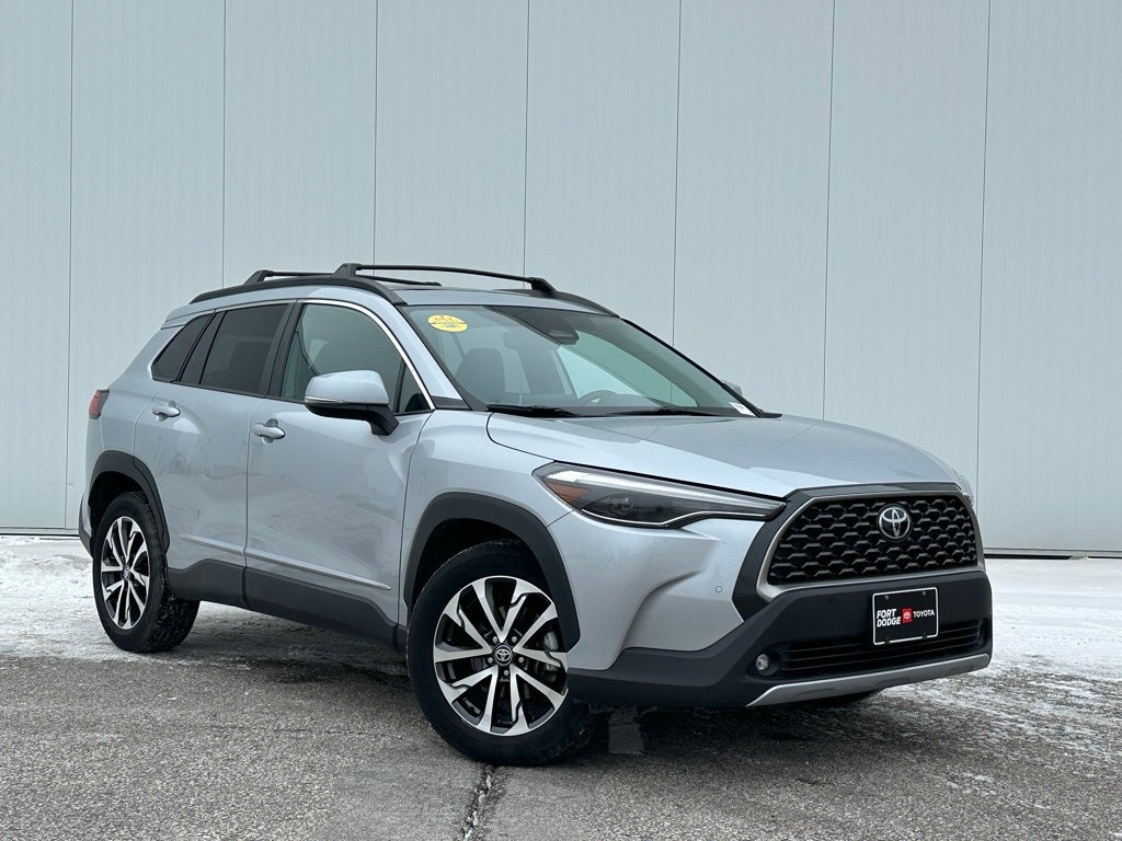 2024 Toyota Corolla Cross XLE