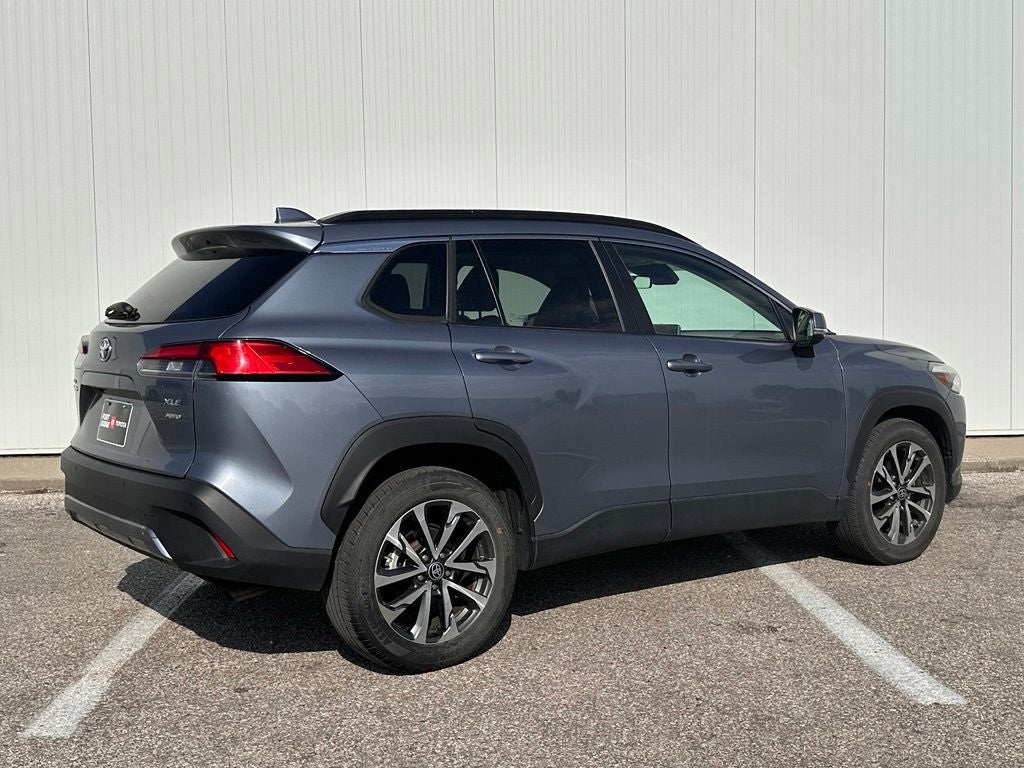 2023 Toyota Corolla Cross XLE