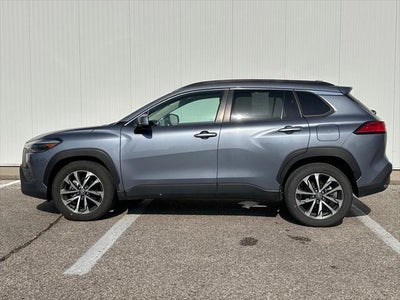 2023 Toyota Corolla Cross XLE
