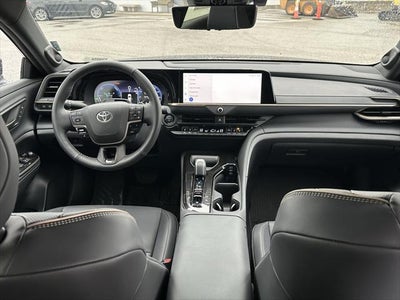 2025 Toyota Crown Signia Limited