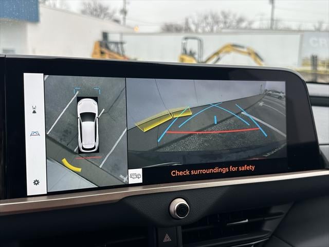 2025 Toyota Crown Signia Limited