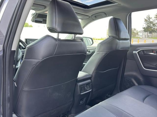 2022 Toyota RAV4 Hybrid XLE Premium