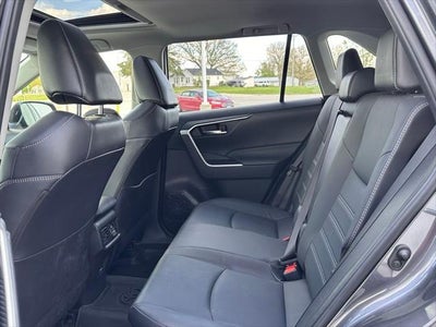 2022 Toyota RAV4 Hybrid XLE Premium
