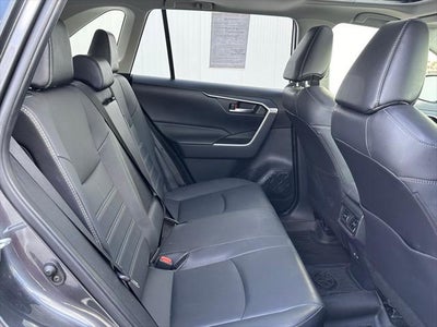 2022 Toyota RAV4 Hybrid XLE Premium