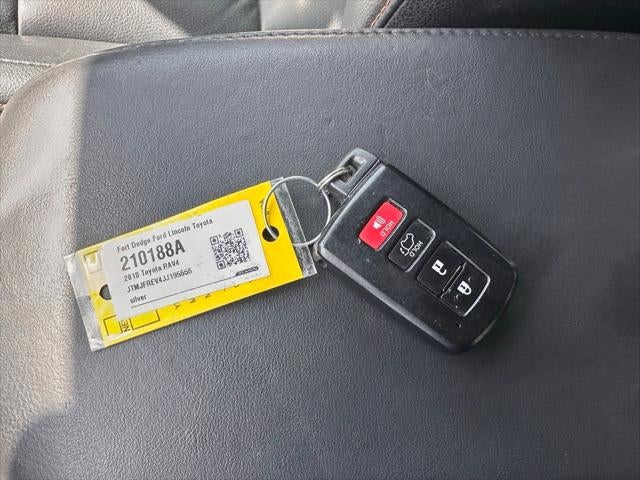 2018 Toyota RAV4 SE