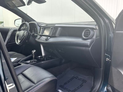2018 Toyota RAV4 SE