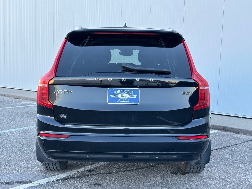 2023 Volvo XC90 B5 Core