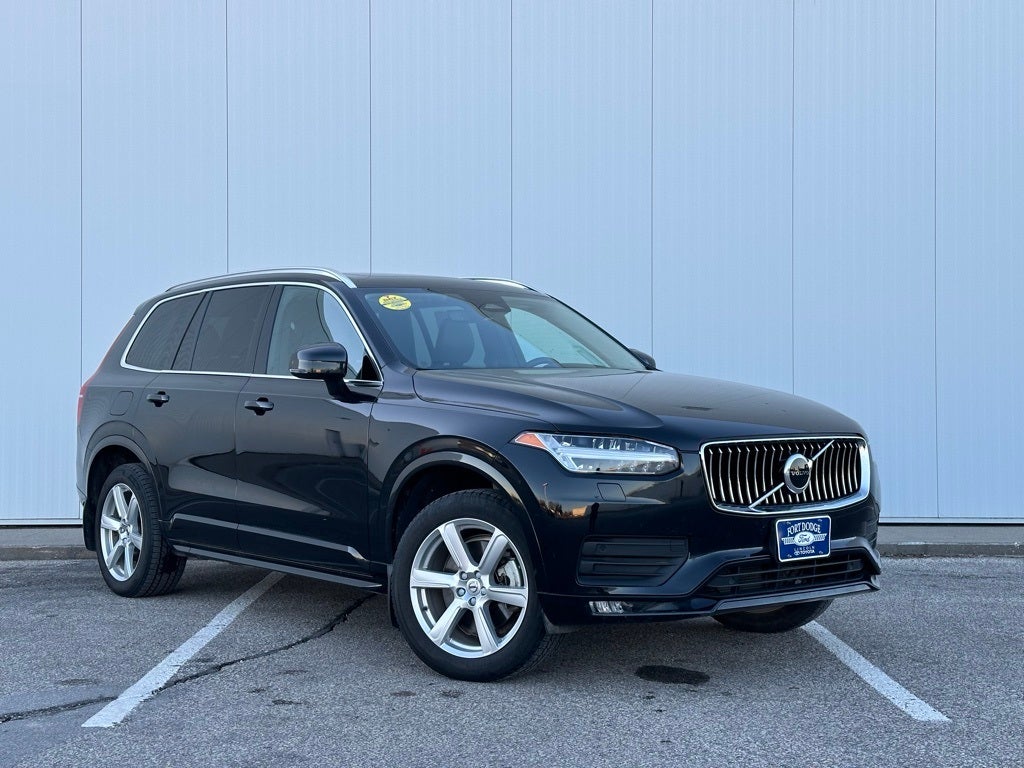 2023 Volvo XC90 B5 Core