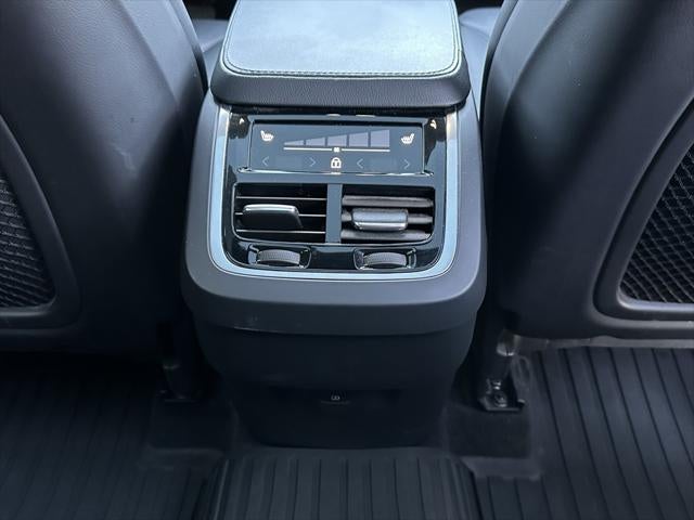 2023 Volvo XC90 B5 Core