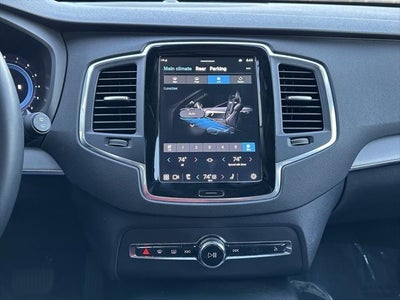 2023 Volvo XC90 B5 Core