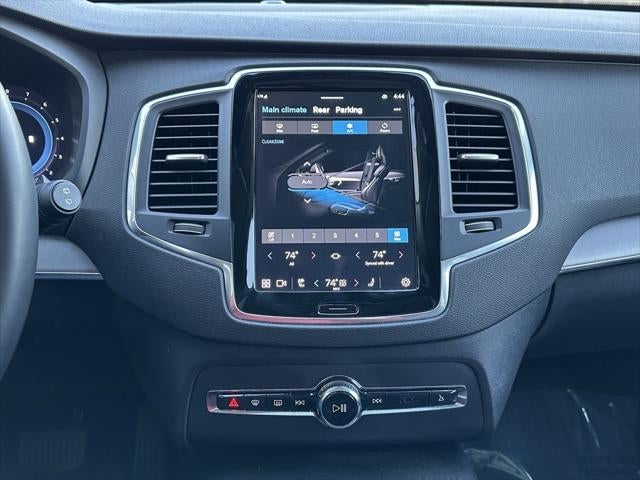 2023 Volvo XC90 B5 Core