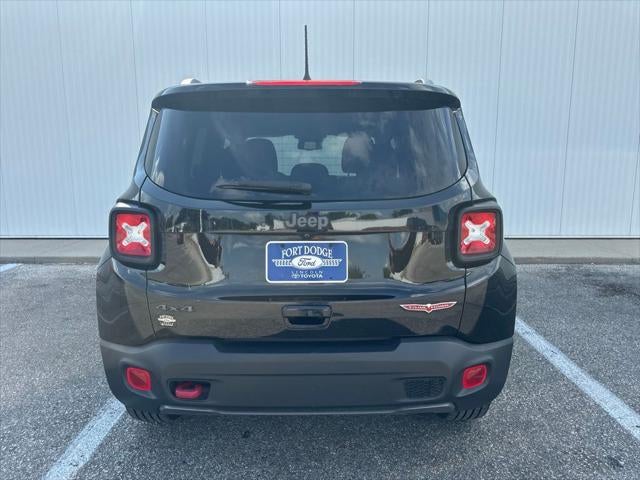 2022 Jeep Renegade Trailhawk